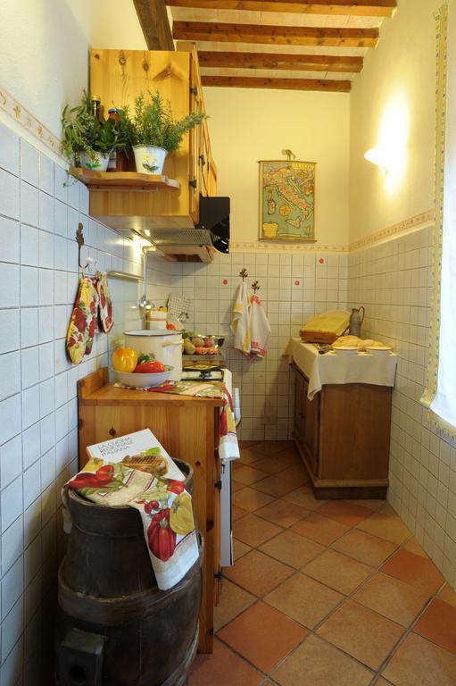 Agriturismo Podere Poggio Ai Cieli San Gimignano Habitación foto